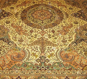 שטיחי משי מסורתיים